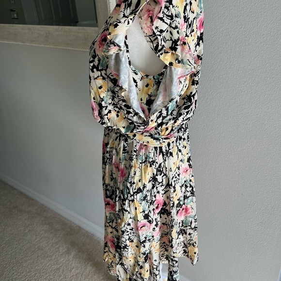 Ralph Lauren: Women Floral two tier dress with double tier flutter sleeves. Sz M - Picture 2 of 11